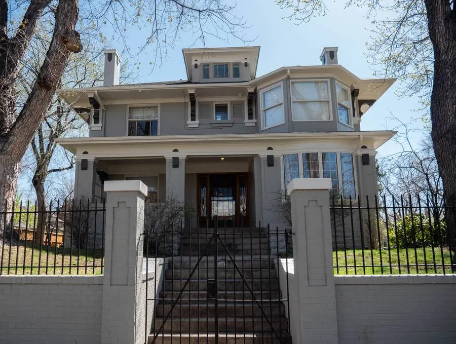 The same historic home after its repaint
