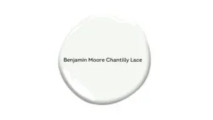 Benjamin Moore Chantilly Lace OC-65 paint color swatch