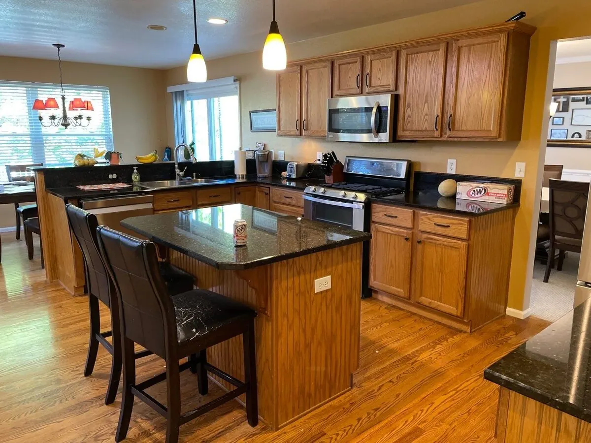 Denver kitchen cabinets before repainting
